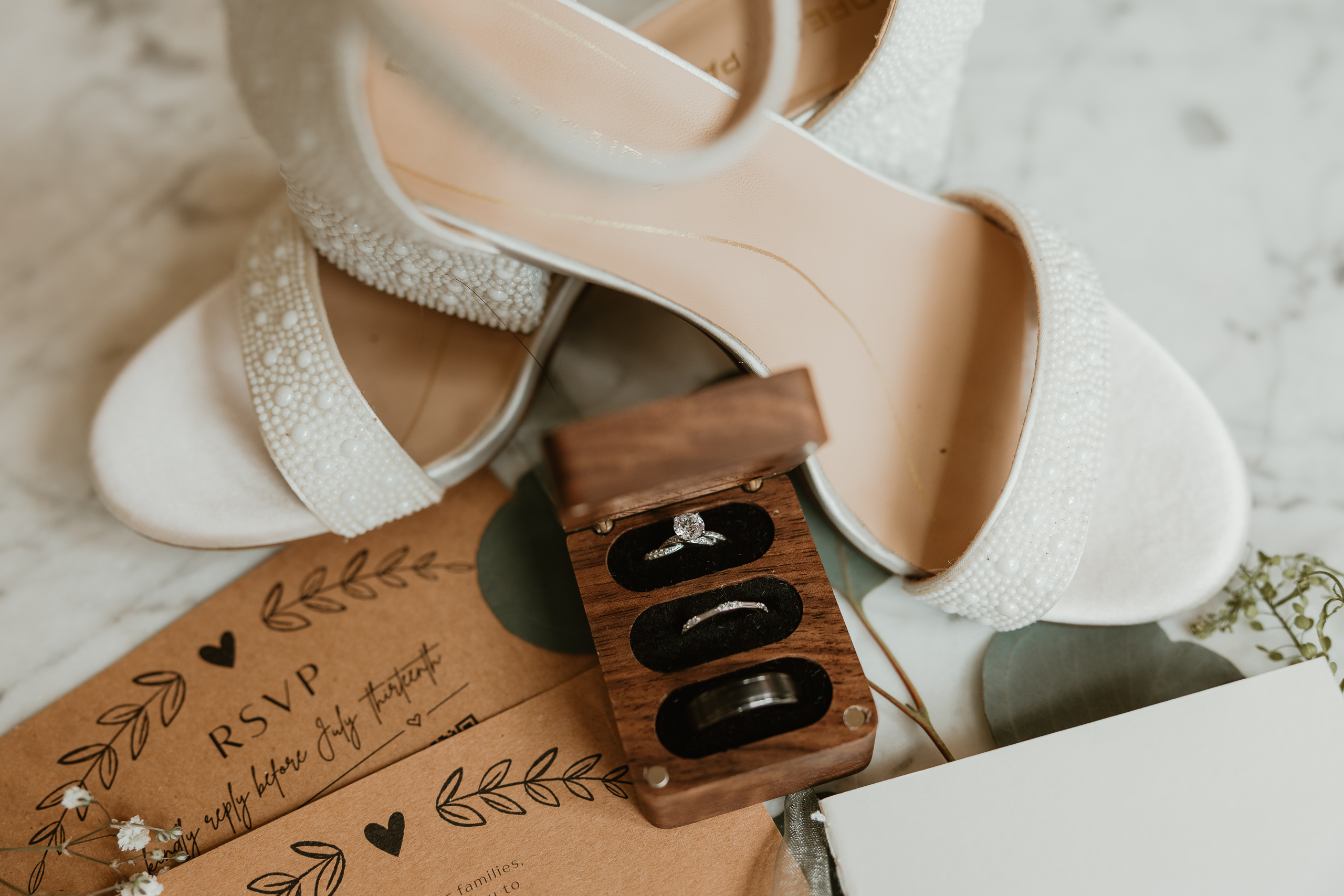 first-look-wedding-pros-and-cons